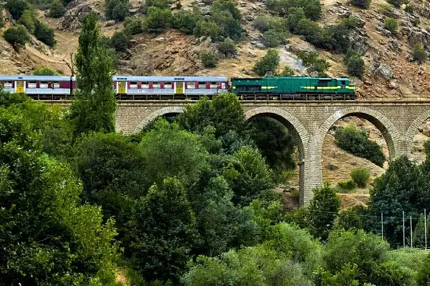 بلیط قطار ازنا بلیط قطار ازنا